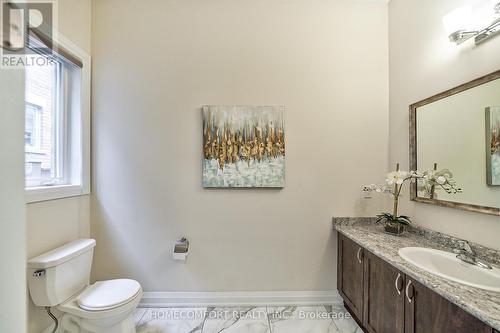 99 Mitchell Place, Newmarket, ON - Indoor Photo Showing Bathroom