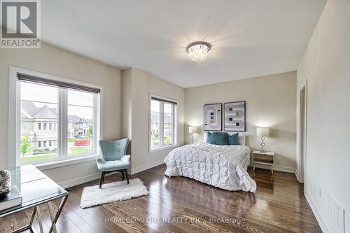 99 Mitchell Place, Newmarket, ON - Indoor Photo Showing Bedroom