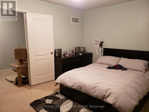 5141 Brada Crescent, Burlington, ON - Indoor Photo Showing Bedroom