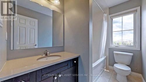 291 Leiterman Drive, Milton (Ford), ON - Indoor Photo Showing Bathroom