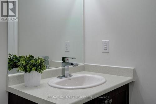 231 - 3905 Major Mackenzie Drive, Vaughan, ON - Indoor Photo Showing Bathroom