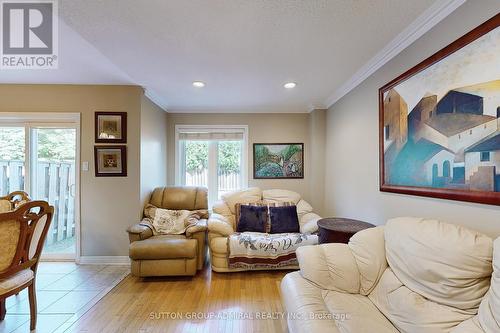 48 Maple Sugar Lane, Vaughan (Patterson), ON - Indoor Photo Showing Living Room