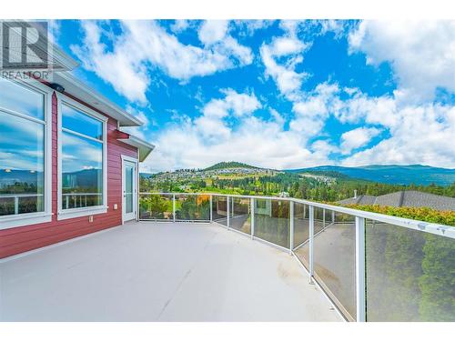 1102 Hume Avenue, Kelowna, BC - Outdoor With Balcony With View