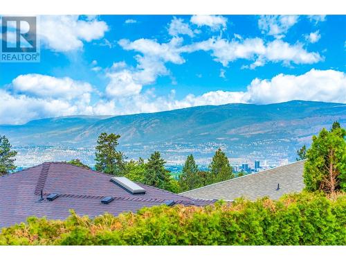 1102 Hume Avenue, Kelowna, BC - Outdoor With Body Of Water With View