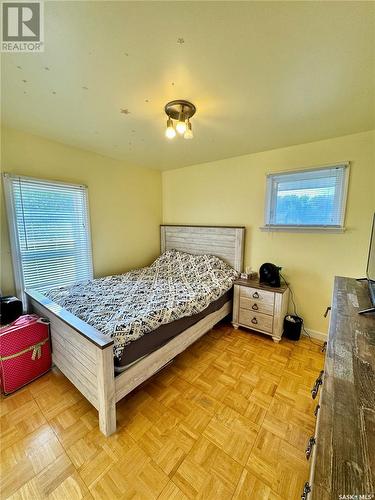 243 20Th Street E, Prince Albert, SK - Indoor Photo Showing Bedroom