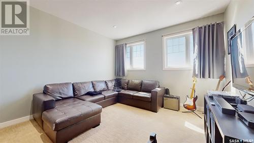 5102 Devine Drive, Regina, SK - Indoor Photo Showing Living Room