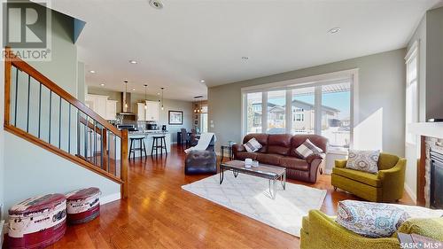 5102 Devine Drive, Regina, SK - Indoor Photo Showing Living Room