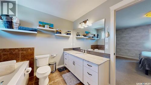 5102 Devine Drive, Regina, SK - Indoor Photo Showing Bathroom