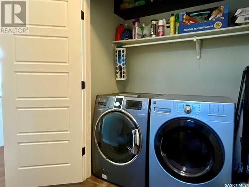 5102 Devine Drive, Regina, SK - Indoor Photo Showing Laundry Room