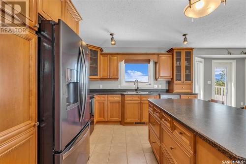 121 Janet Drive, Battleford, SK - Indoor Photo Showing Kitchen With Double Sink