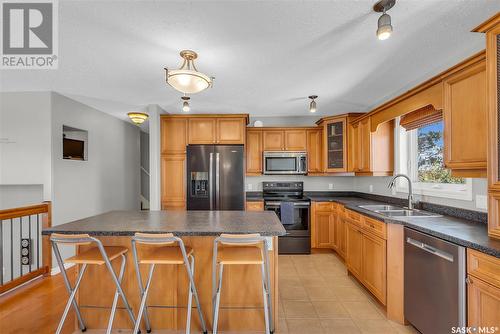 121 Janet Drive, Battleford, SK - Indoor Photo Showing Kitchen With Double Sink