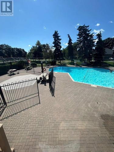 124 - 45 Hansen Road N, Brampton, ON - Outdoor