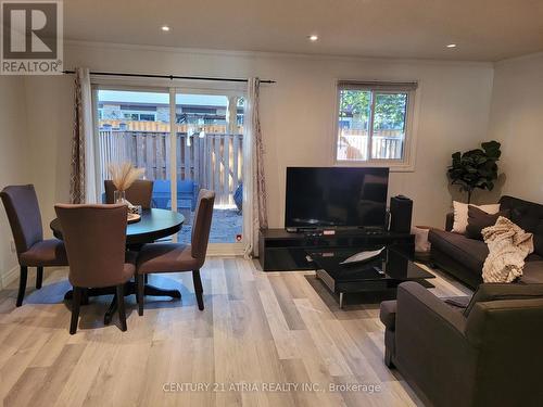 124 - 45 Hansen Road N, Brampton, ON - Indoor Photo Showing Living Room