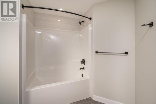 7208 Hillu Road, Prince George, BC - Indoor Photo Showing Bathroom