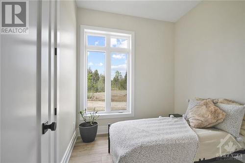 7433 Dwyer Hill Road, Ottawa, ON - Indoor Photo Showing Bedroom