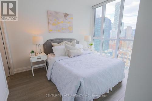 2105 - 77 Mutual Street, Toronto, ON - Indoor Photo Showing Bedroom