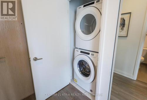 2105 - 77 Mutual Street, Toronto, ON - Indoor Photo Showing Laundry Room