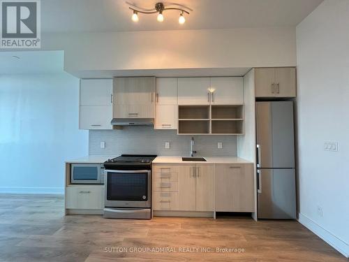 1706 - 150 Fairview Mall Drive, Toronto (Don Valley Village), ON - Indoor Photo Showing Kitchen