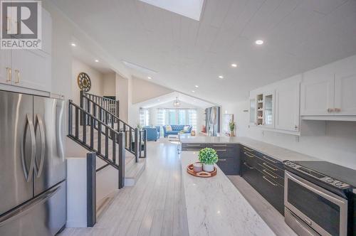 9504 Hummingbird Lane, Osoyoos, BC - Indoor Photo Showing Kitchen