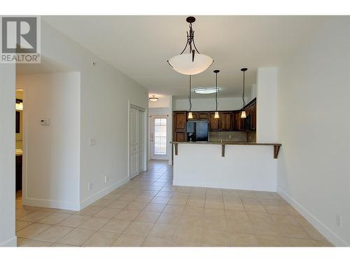 3996 Beach Avenue Unit# 313, Peachland, BC - Indoor Photo Showing Kitchen