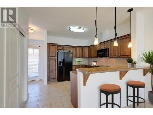 3996 Beach Avenue Unit# 313, Peachland, BC - Indoor Photo Showing Kitchen