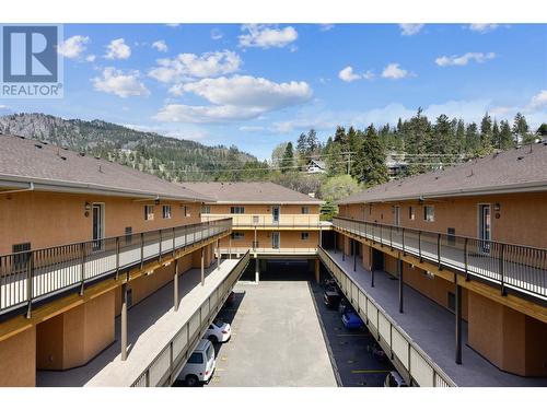 3996 Beach Avenue Unit# 313, Peachland, BC - Outdoor