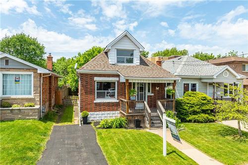 16 Tragina Avenue S, Hamilton, ON - Outdoor With Facade