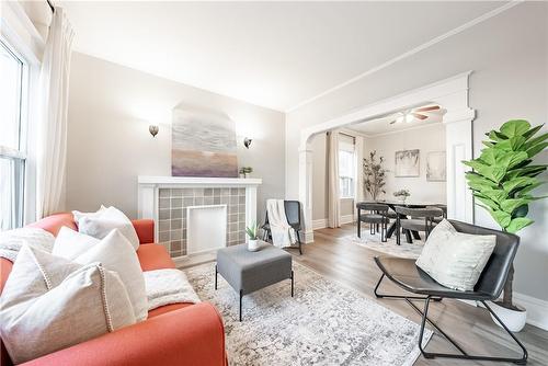 16 Tragina Avenue S, Hamilton, ON - Indoor Photo Showing Living Room With Fireplace