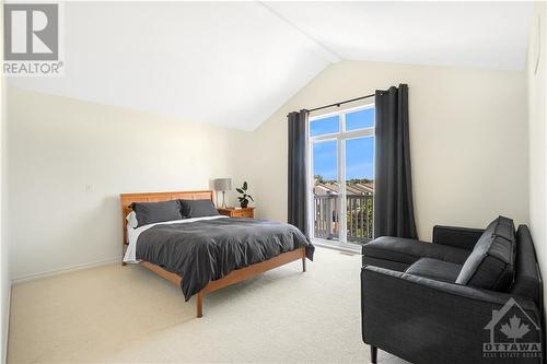 94B Stonehaven Drive, Ottawa, ON - Indoor Photo Showing Bedroom