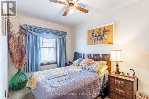 5473 Hillsdale Avenue, Niagara Falls, ON - Indoor Photo Showing Bedroom