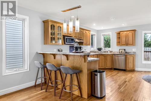 22 Clevedon Crescent, Paradise, NL - Indoor Photo Showing Kitchen