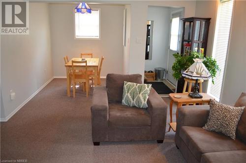 448 Main Street Unit# A,B,C & 448, Powassan, ON - Indoor Photo Showing Living Room