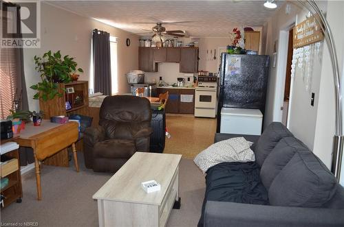 448 Main Street Unit# A,B,C & 448, Powassan, ON - Indoor Photo Showing Living Room