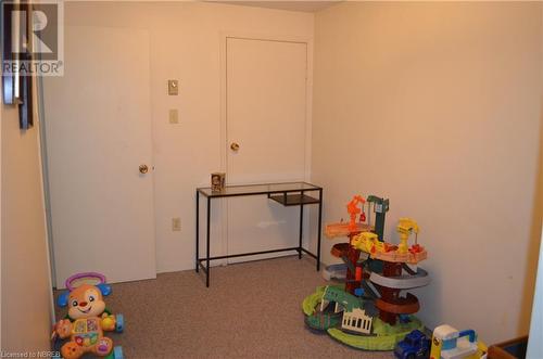 448 Main Street Unit# A,B,C & 448, Powassan, ON - Indoor Photo Showing Other Room