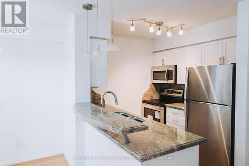 1205 - 155 Beecroft Road, Toronto (Lansing-Westgate), ON - Indoor Photo Showing Kitchen