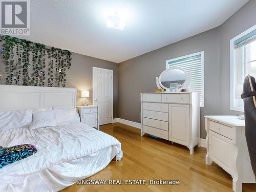 1970 Mill Street, Innisfil (Alcona), ON - Indoor Photo Showing Bedroom