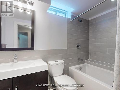 1970 Mill Street, Innisfil (Alcona), ON - Indoor Photo Showing Bathroom