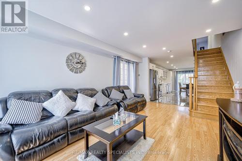 34 Peach Drive, Brampton, ON - Indoor Photo Showing Living Room