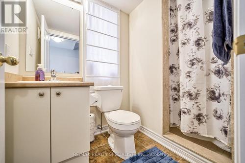 34 Peach Drive, Brampton, ON - Indoor Photo Showing Bathroom