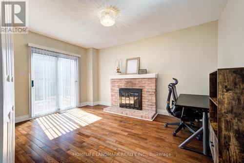 1537 Queensbury Crescent, Oakville (College Park), ON - Indoor Photo Showing Living Room With Fireplace