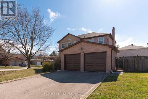 1537 Queensbury Crescent, Oakville (College Park), ON - Outdoor