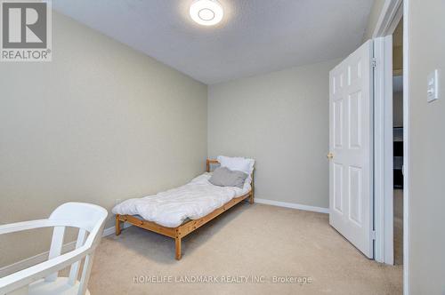 1537 Queensbury Crescent, Oakville (College Park), ON - Indoor Photo Showing Bedroom