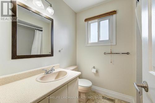 1537 Queensbury Crescent, Oakville (College Park), ON - Indoor Photo Showing Bathroom