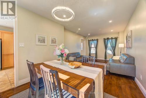 1537 Queensbury Crescent, Oakville (College Park), ON - Indoor Photo Showing Dining Room