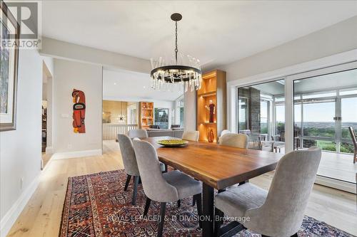 7286 Bell School Line, Milton (Nelson), ON - Indoor Photo Showing Dining Room