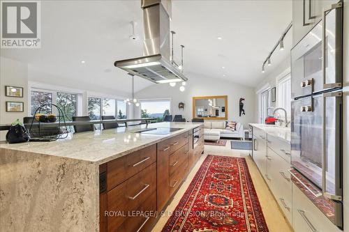 7286 Bell School Line, Milton (Nelson), ON - Indoor Photo Showing Kitchen