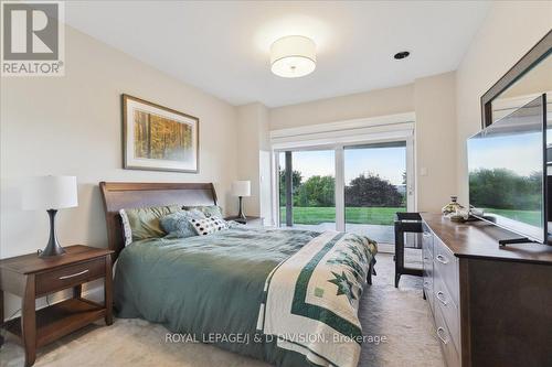 7286 Bell School Line, Milton (Nelson), ON - Indoor Photo Showing Bedroom