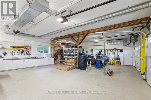 7286 Bell School Line, Milton (Nelson), ON - Indoor Photo Showing Garage