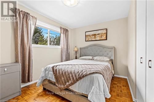 862 Kilburn Street, Kingston (South Of Taylor-Kidd Blvd), ON - Indoor Photo Showing Bedroom