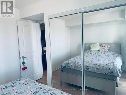 1812 - 275 Yorkland Road, Toronto, ON - Indoor Photo Showing Bedroom